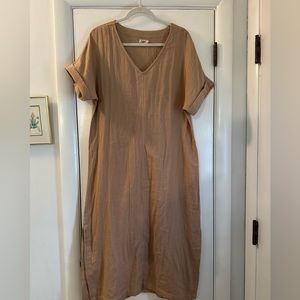 EUC faherty dress